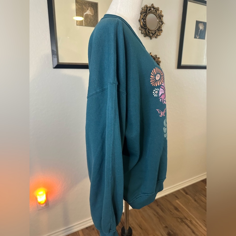 Live Outside Mushroom & Flower Sweatshirt 🌼 - Picture 3 of 6
